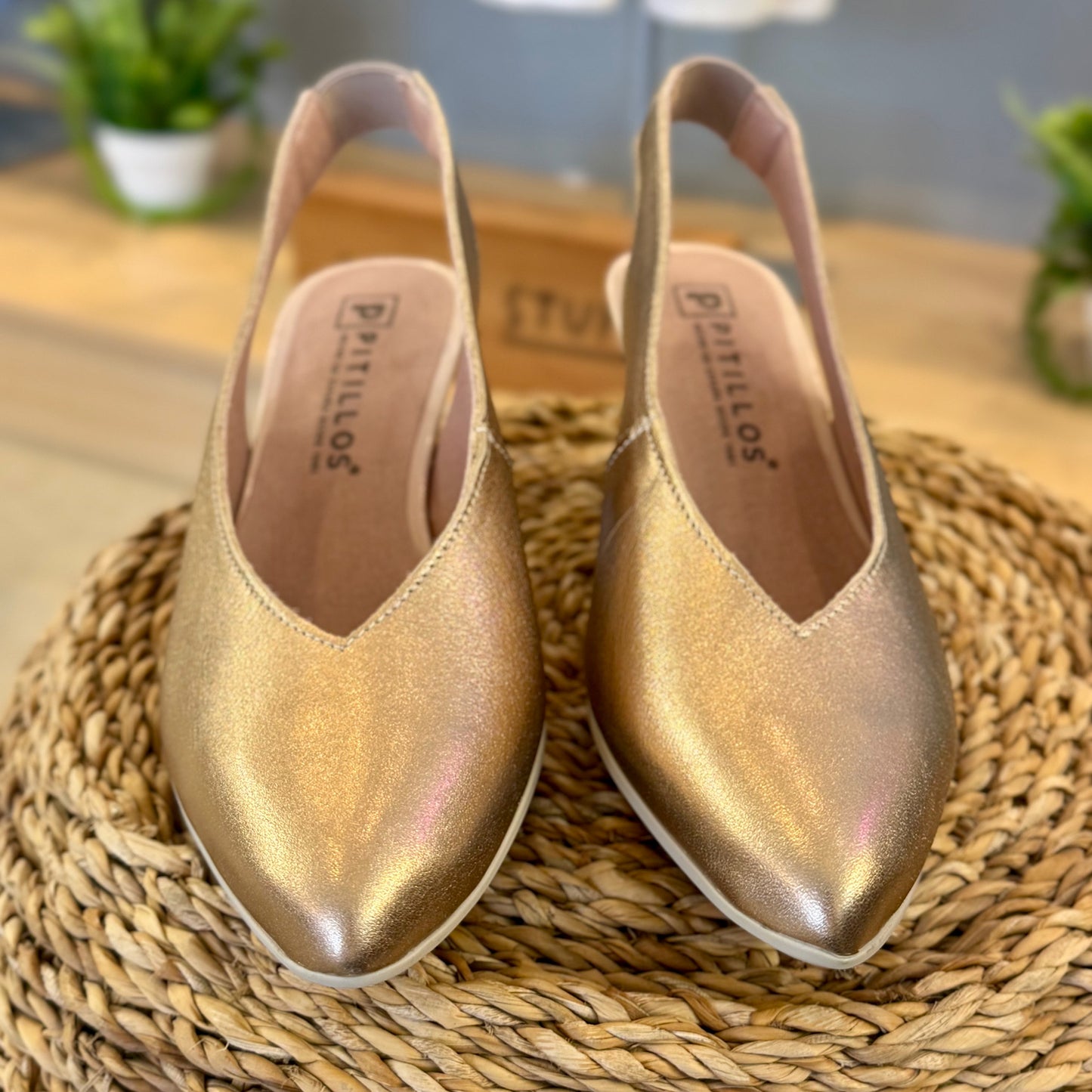 Pitillos Gold Leather Slingback