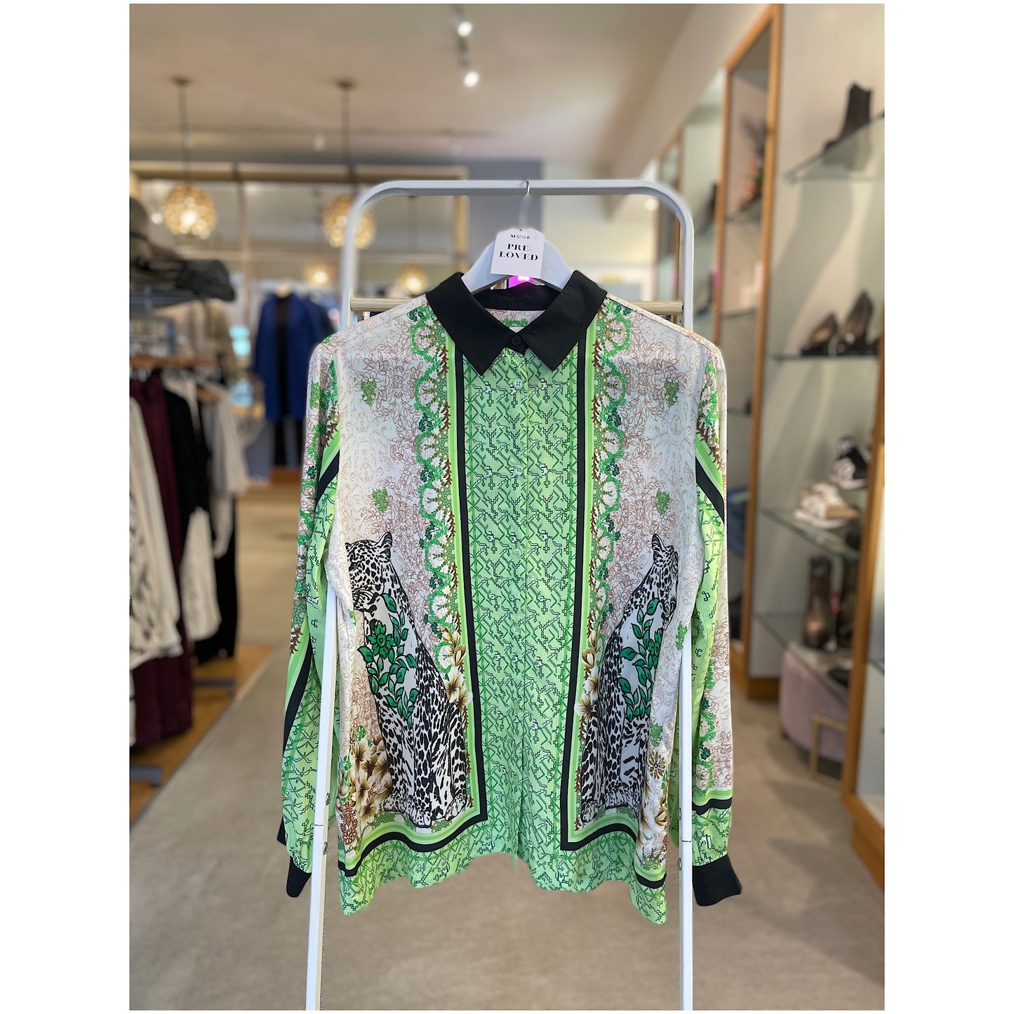 PRE-LOVED Cream Shirt Size 10