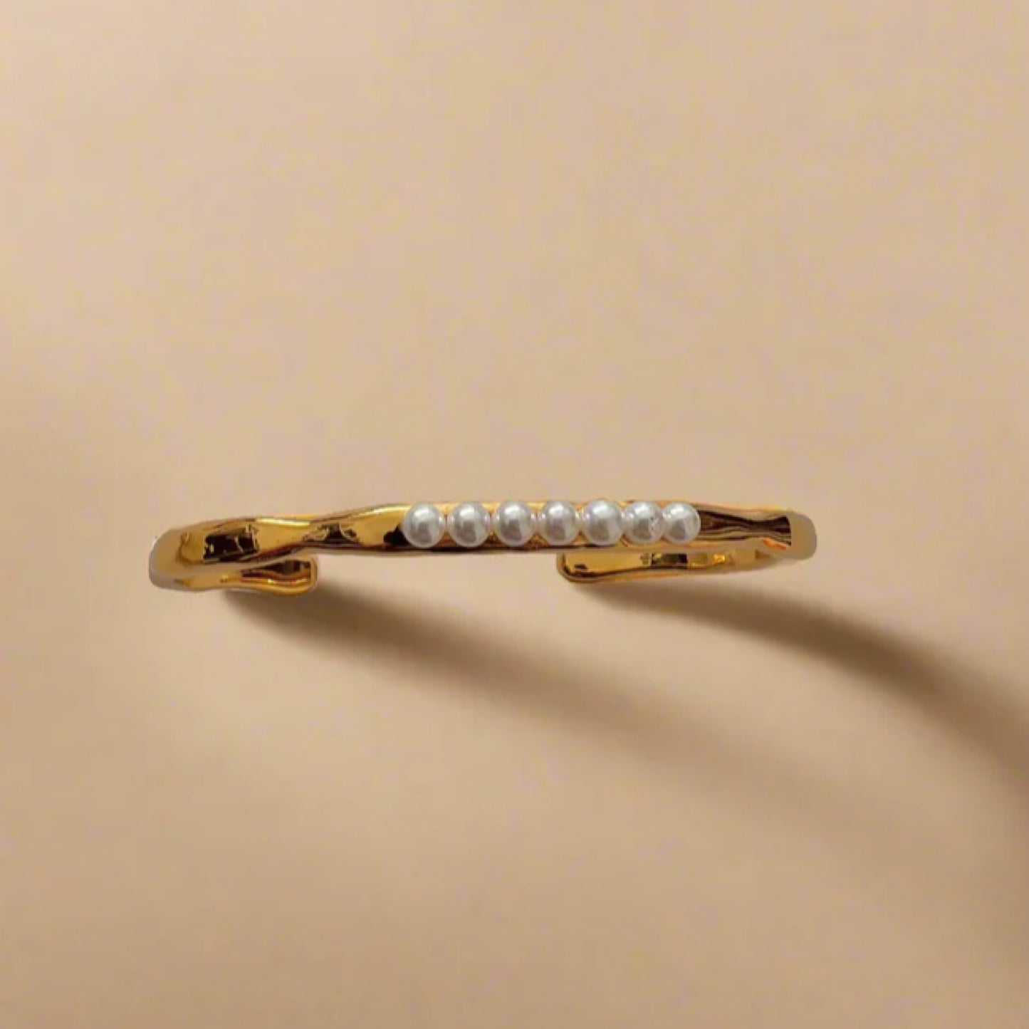 Gold Lunar Pearl Molten Cuff