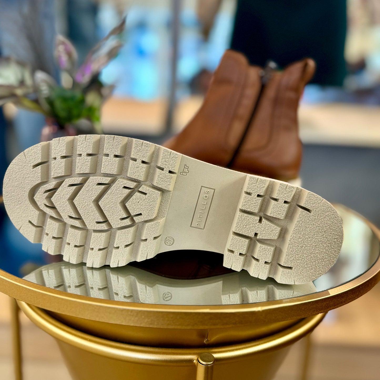 Pitillos Cuero Chelsea Boot