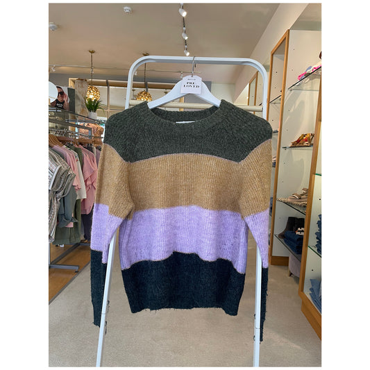 PRE-LOVED B.young Knit Size Small