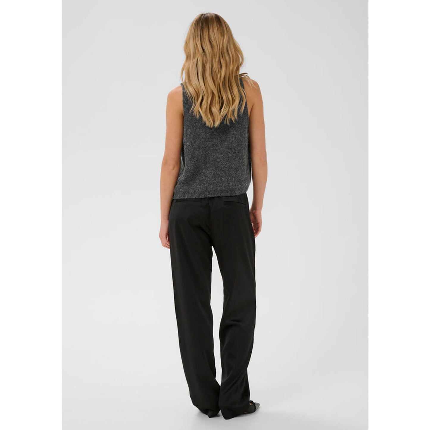 Cream Bulp Knit Vest