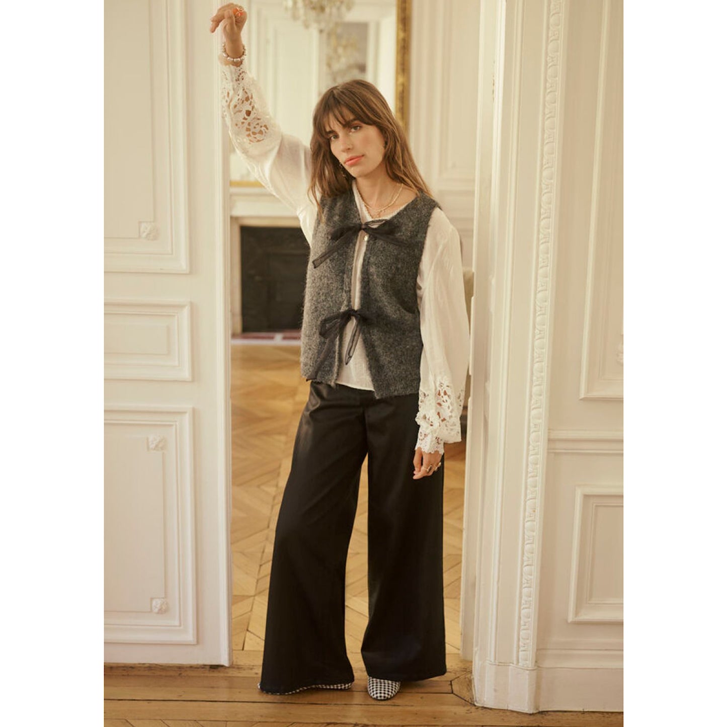 Cream Bulp Knit Vest