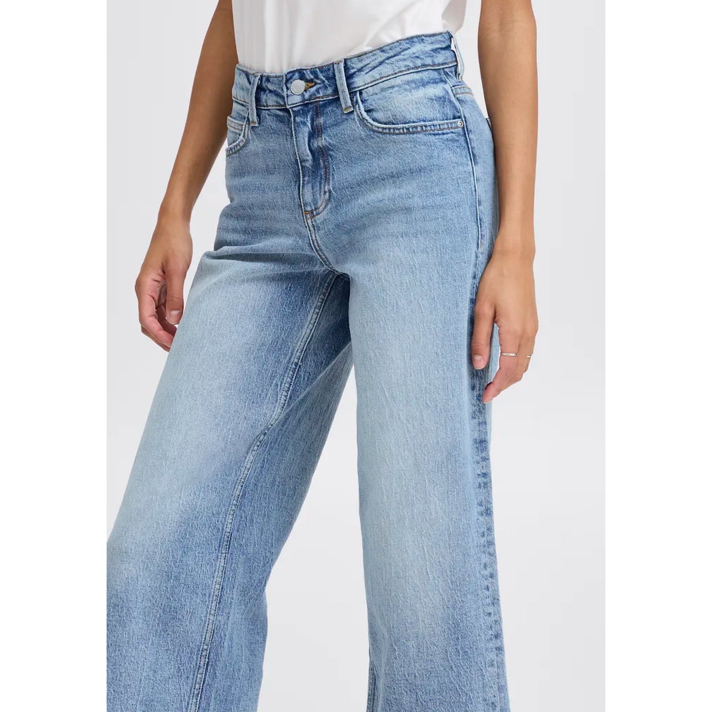 B.Young Kyjla Wide Leg Crop Jeans