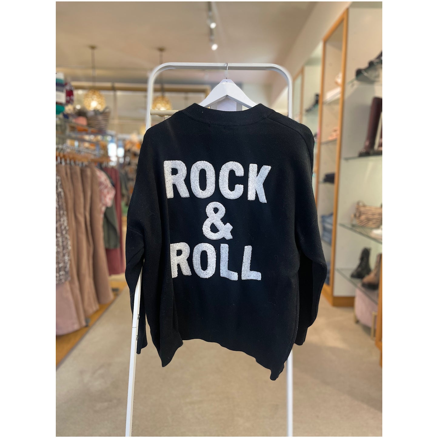 PRE-LOVED Rock N Roll Knit Size Medium