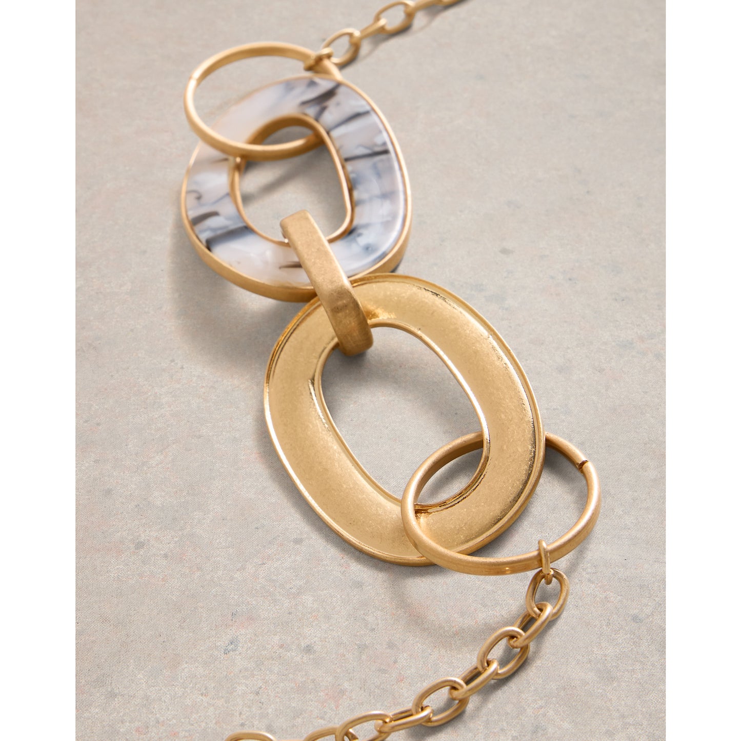 White Stuff Resin Link Necklace