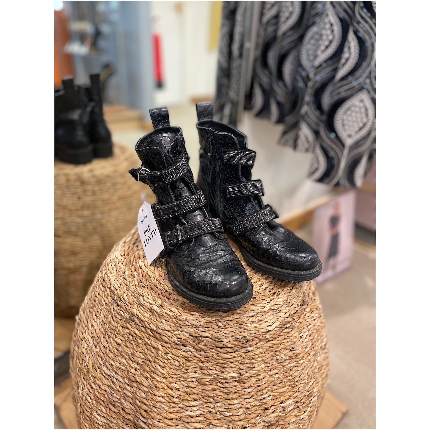 PRE-LOVED MJus Leather Boots Size 36 (3)