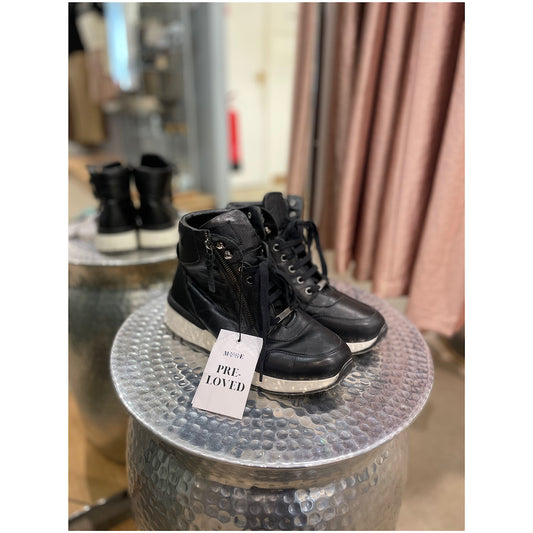 PRE-LOVED Carmela Trainers Size 41