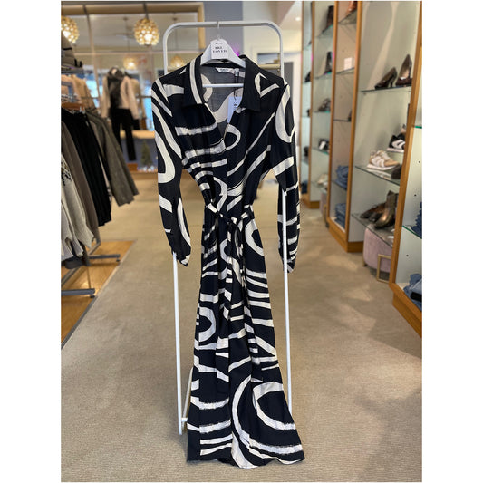 PRE-LOVED B.Young Dress Size 14