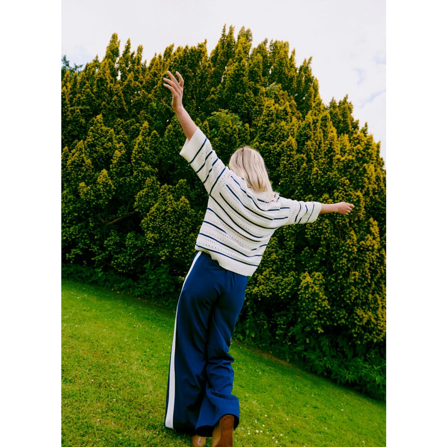 B.Young Danta Joggers