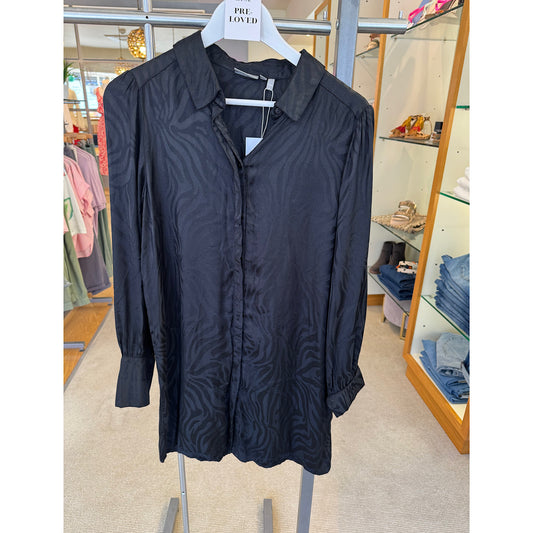 PRE-LOVED Fransa Longline Shirt Size Small
