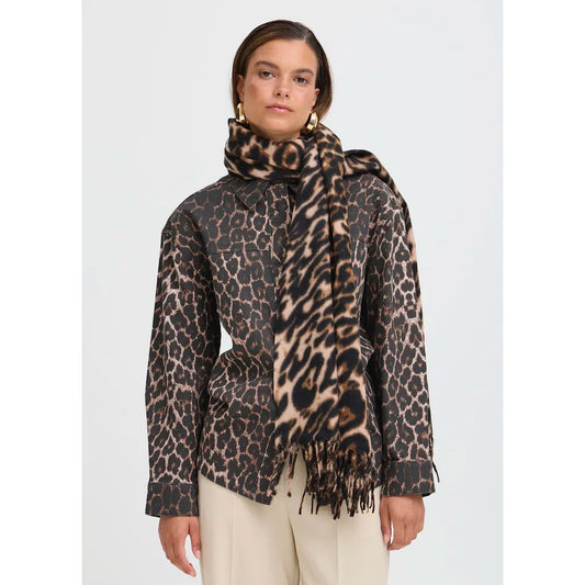 B.Young Weopard Scarf