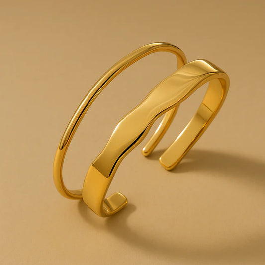 Gold Fluid Cuff Single Bracelet