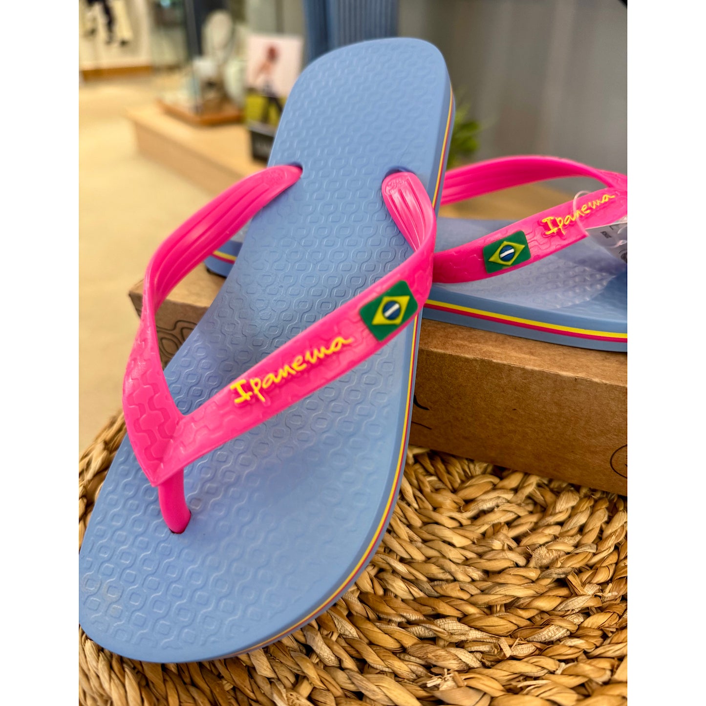 Ipanema Flip Flop Blue Pink